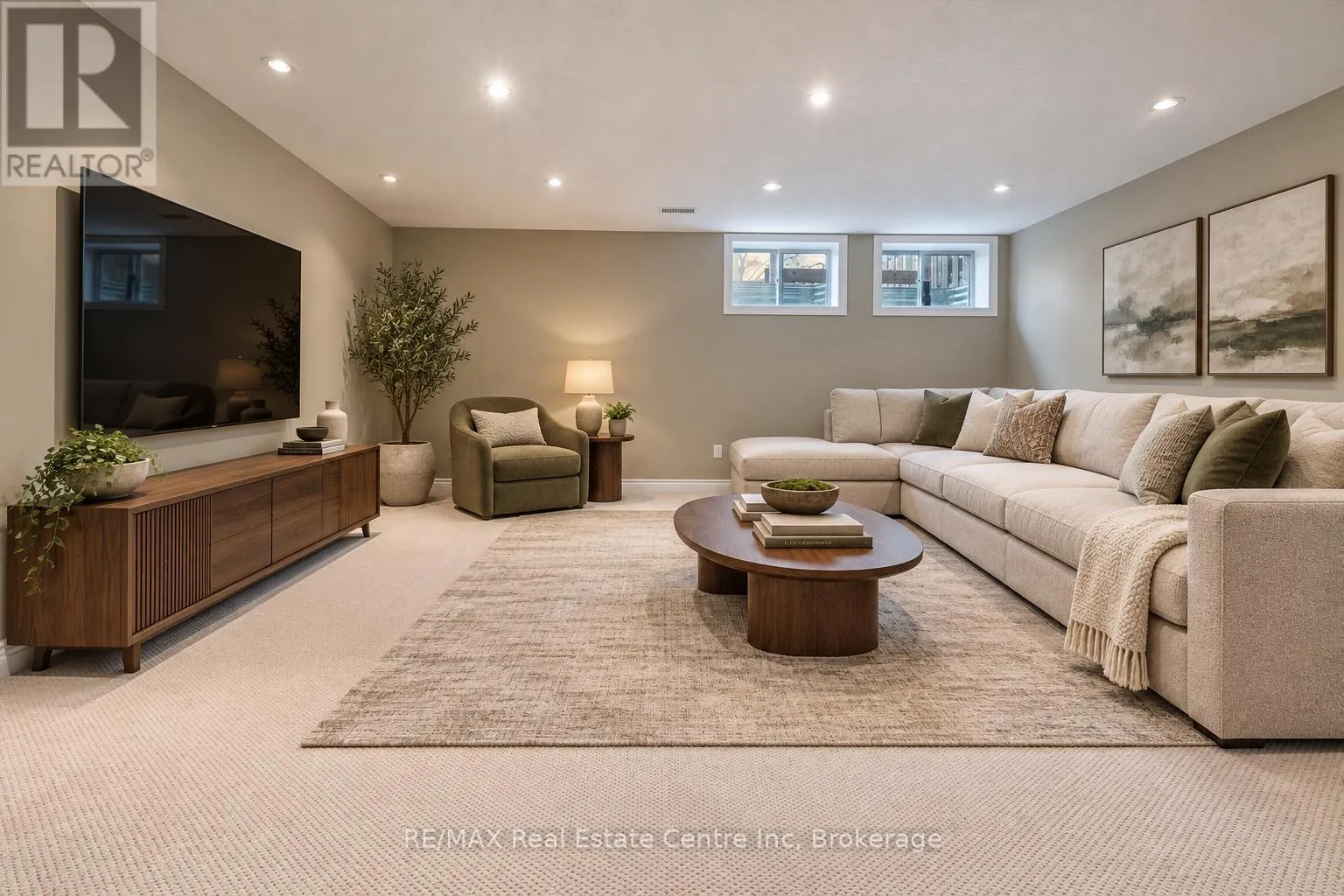 38 - 210 DAWN AVENUE #38