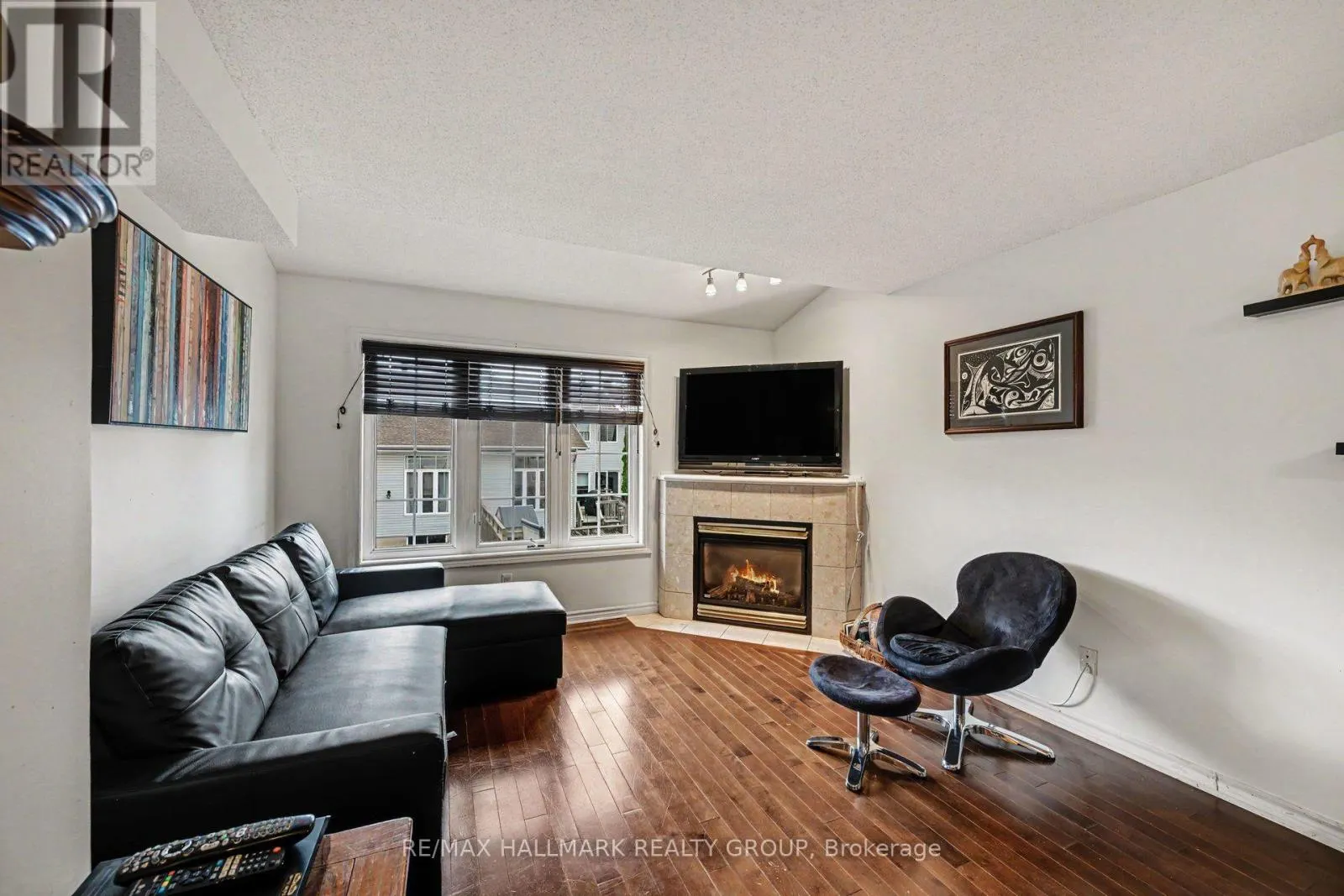 261 SADDLESMITH CIRCLE