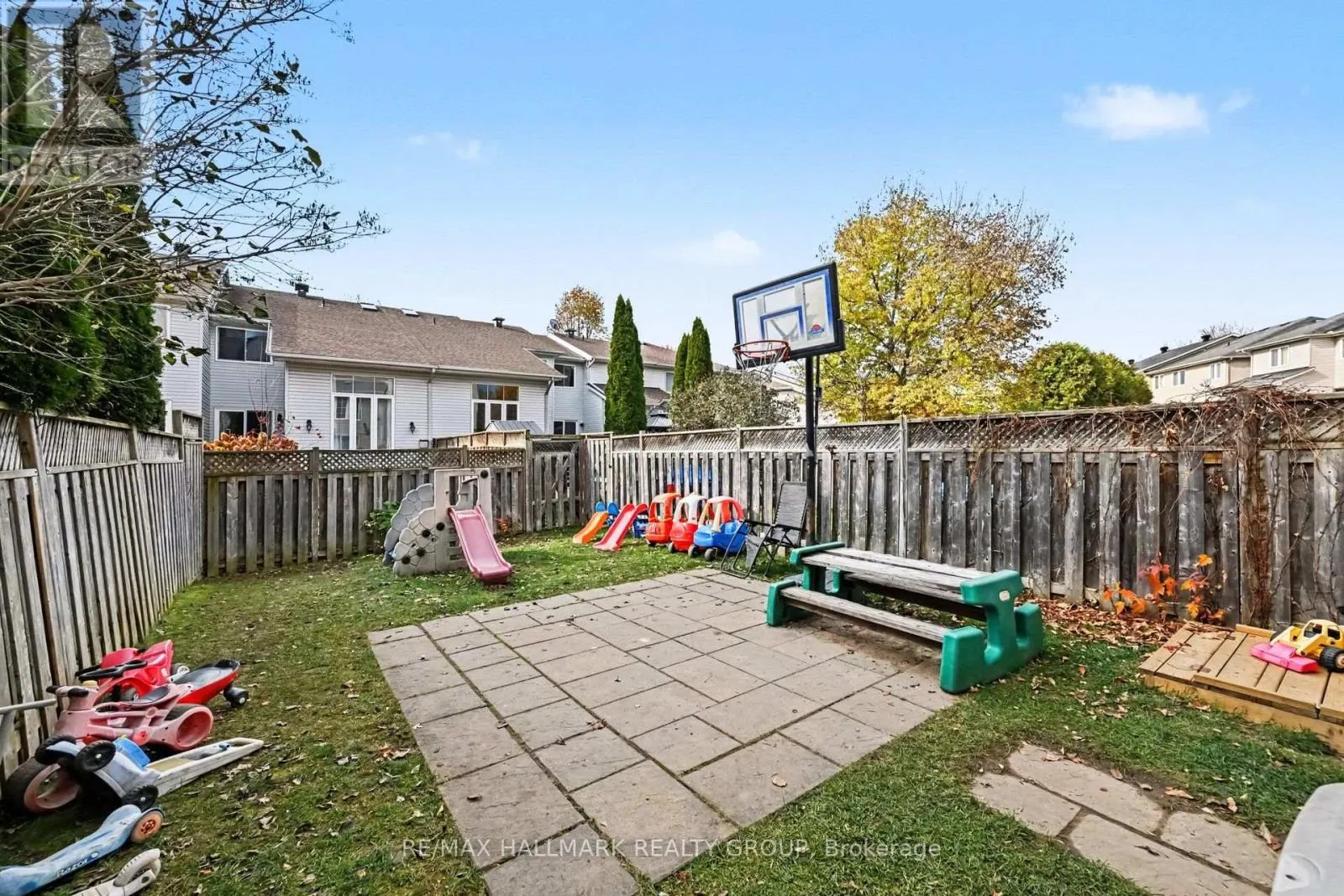 261 SADDLESMITH CIRCLE