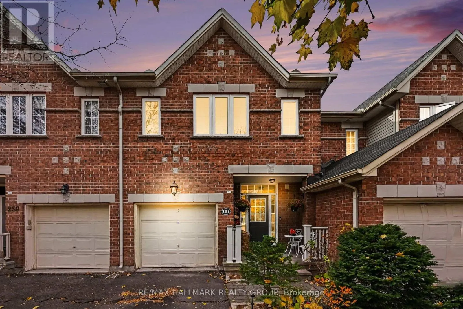 261 SADDLESMITH CIRCLE