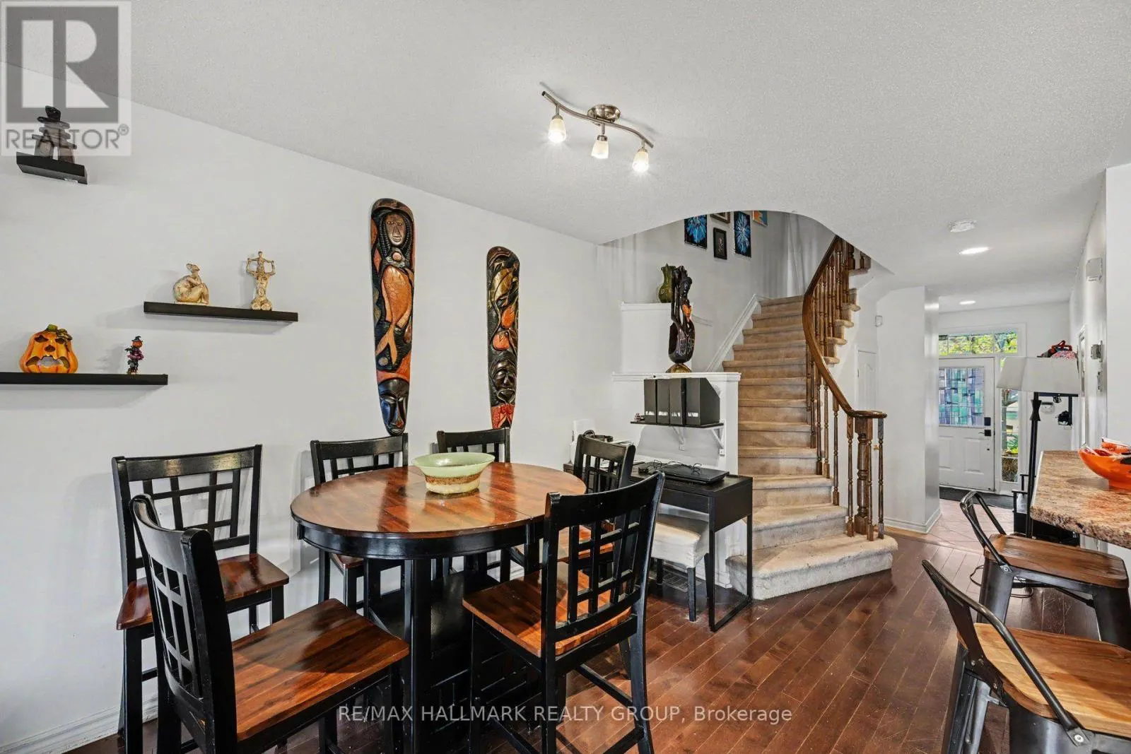 261 SADDLESMITH CIRCLE