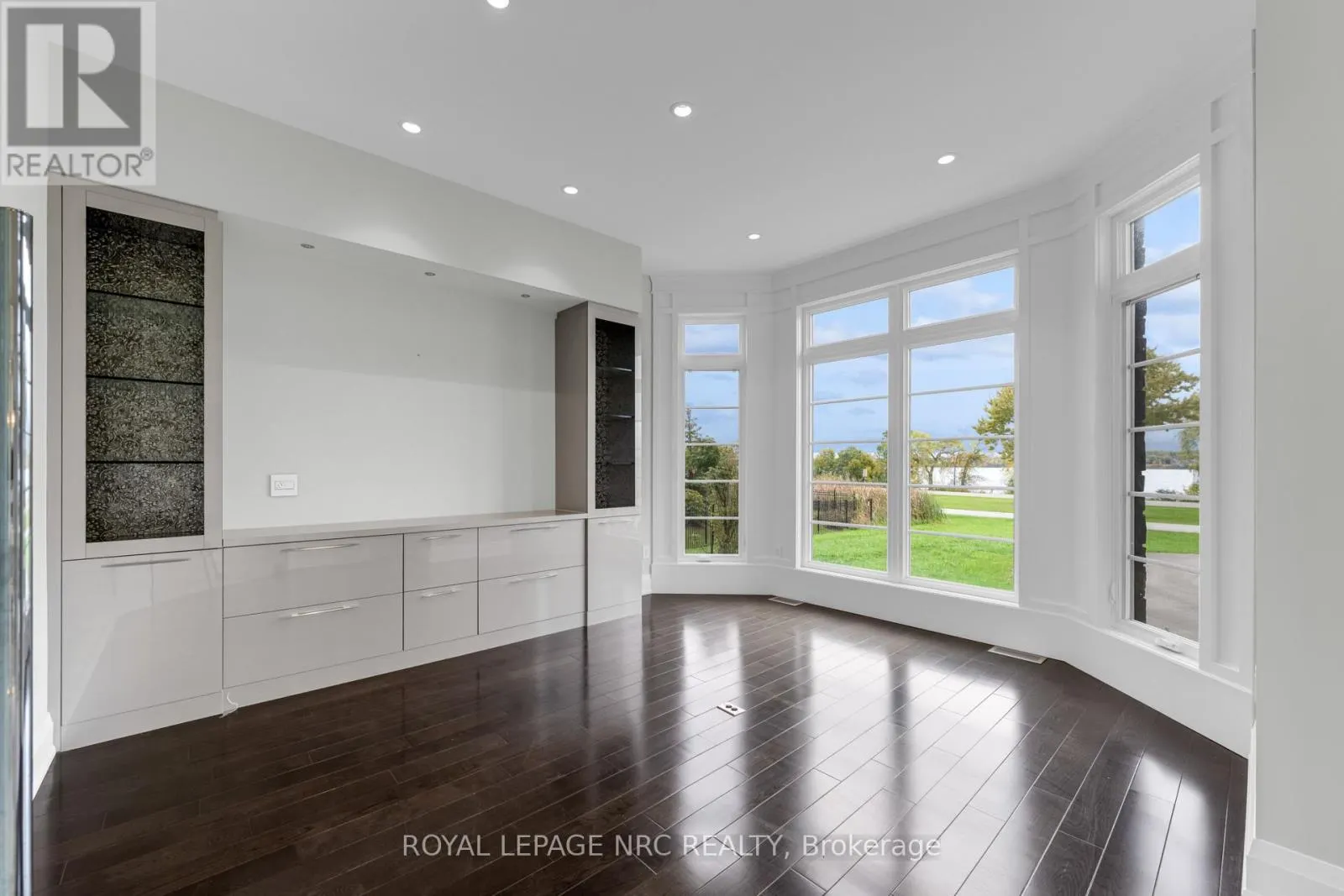 11037 NIAGARA RIVER PARKWAY