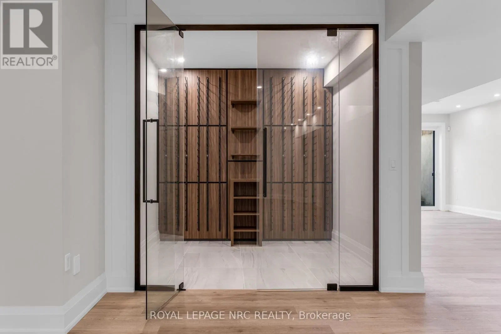 11037 NIAGARA RIVER PARKWAY