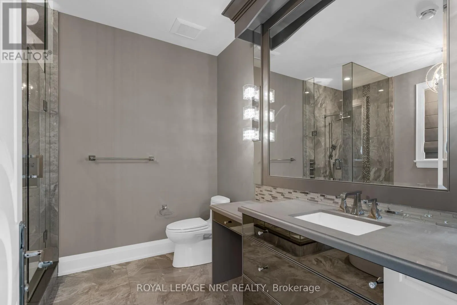 11037 NIAGARA RIVER PARKWAY