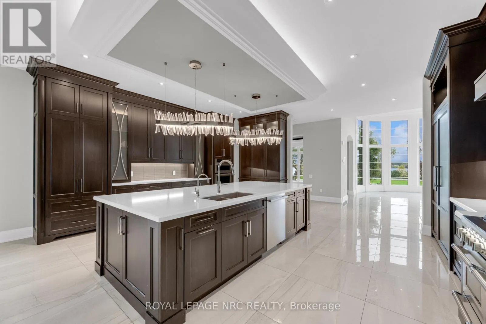 11037 NIAGARA RIVER PARKWAY