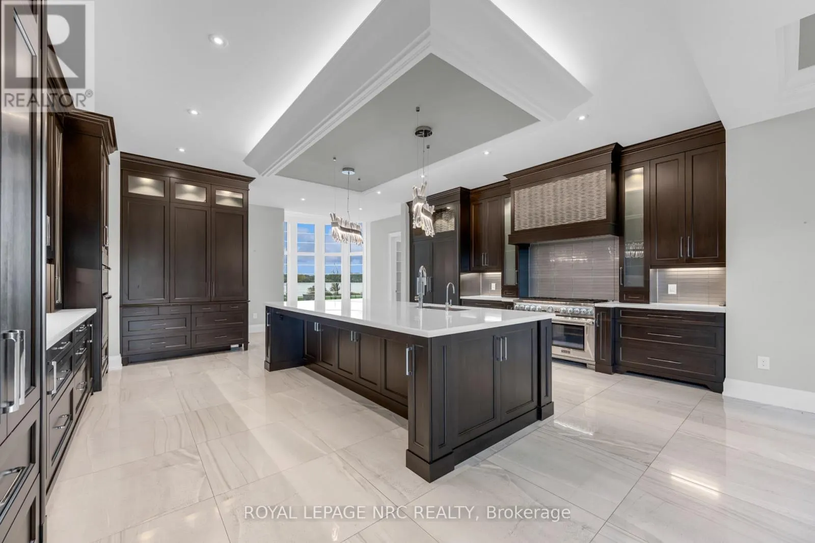 11037 NIAGARA RIVER PARKWAY