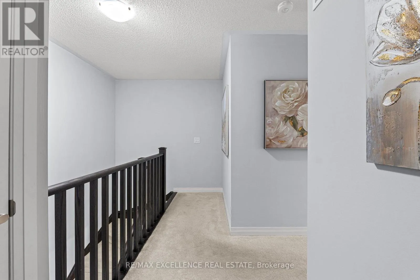 1117 - 585 COLBRONE STREET E