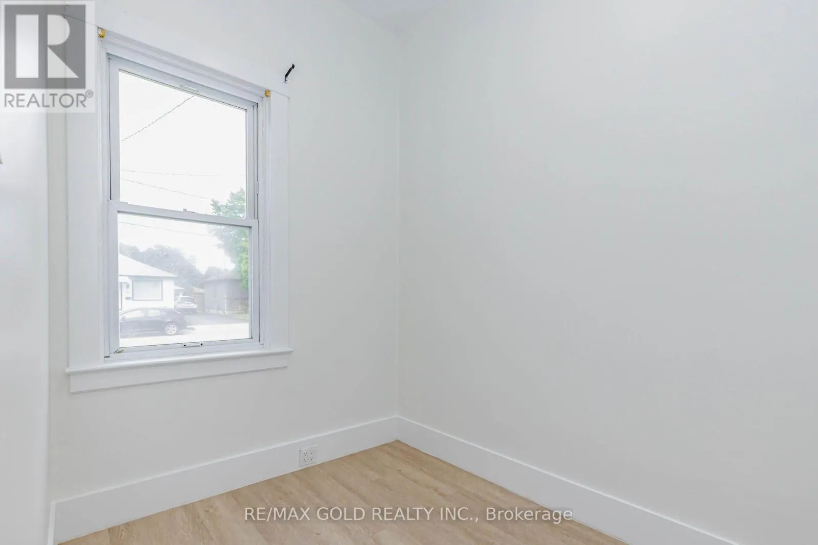 108 NORFOLK AVENUE