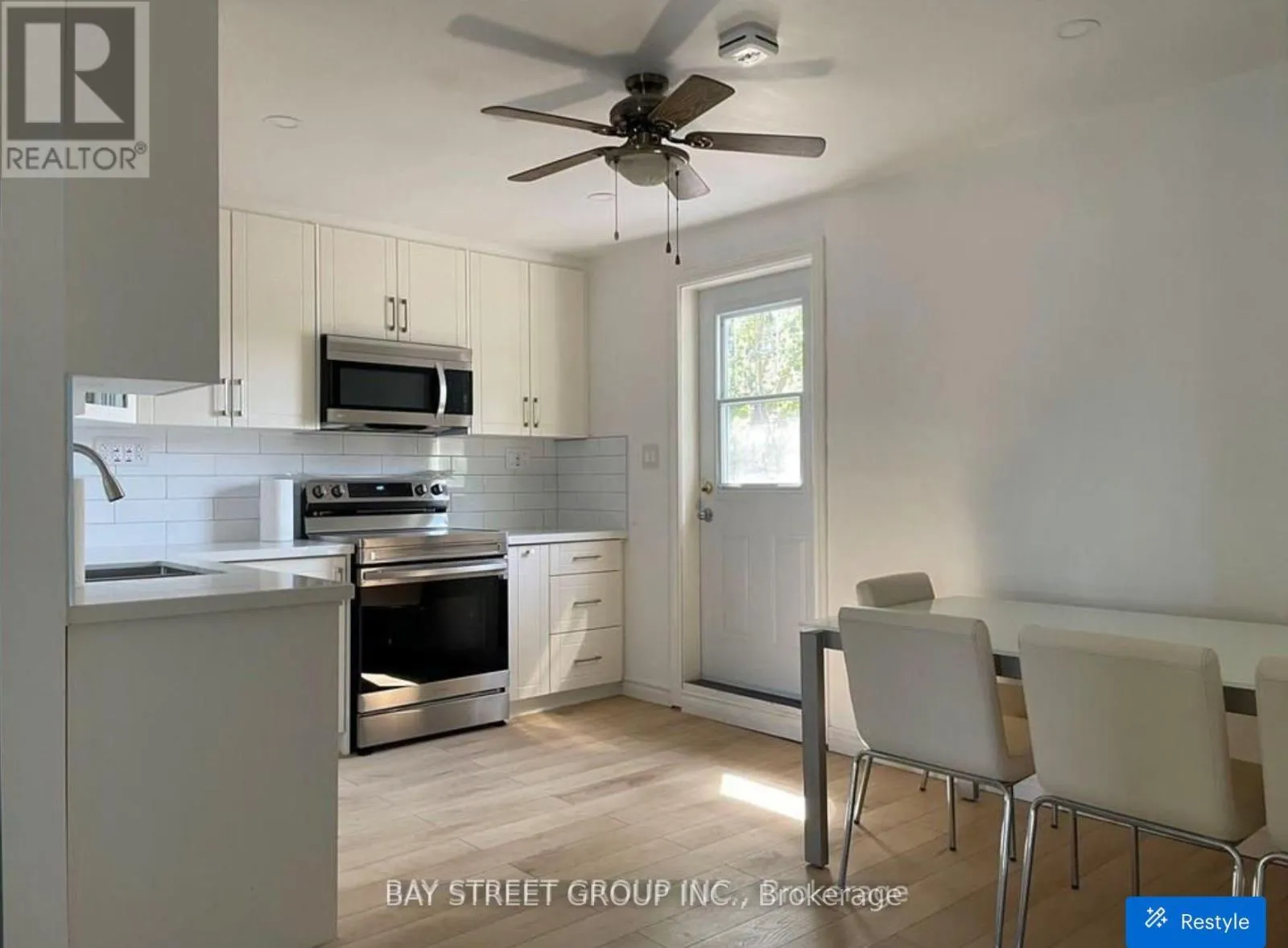 UPPER - 5066 WILLMOTT STREET