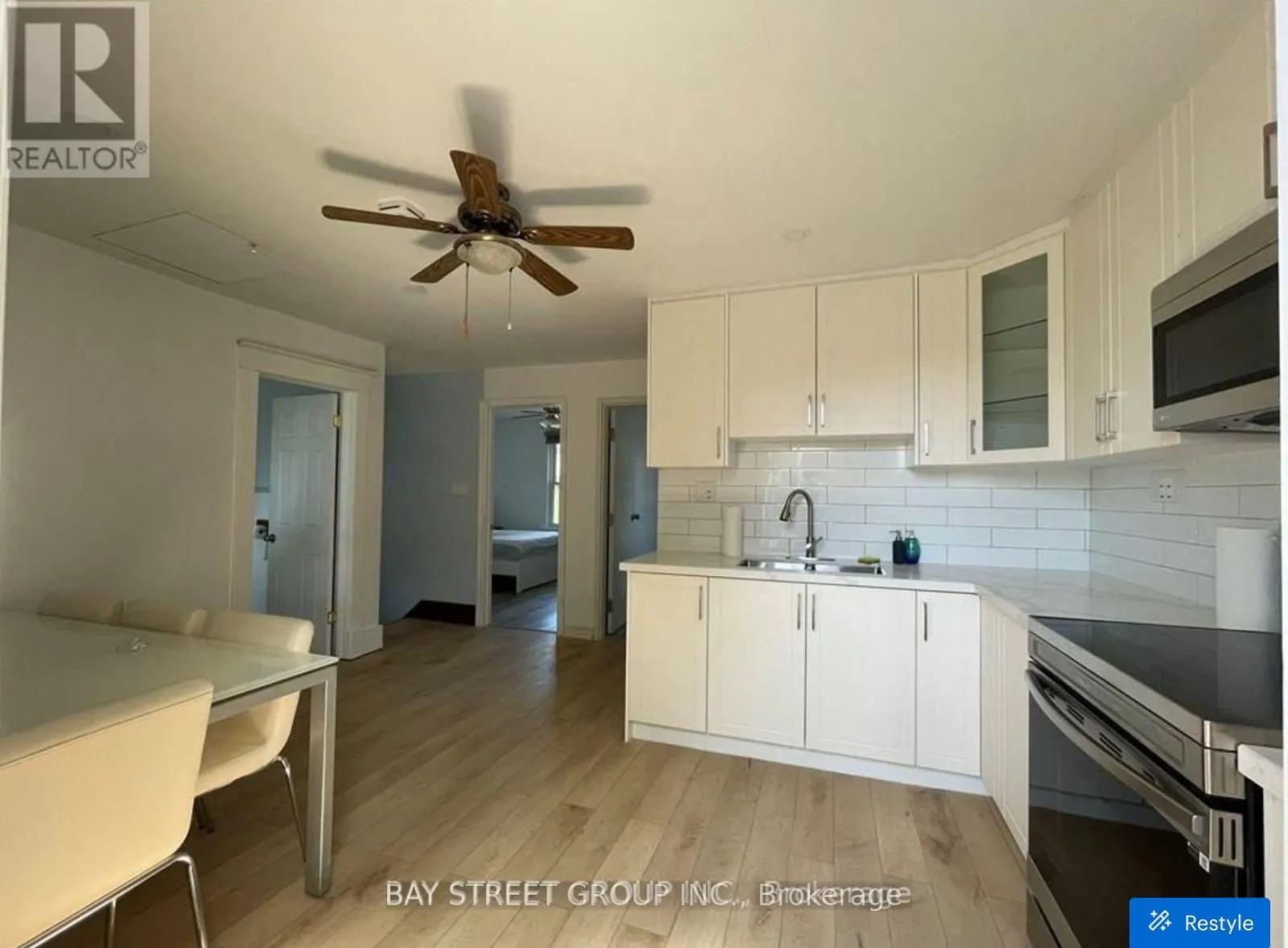 UPPER - 5066 WILLMOTT STREET