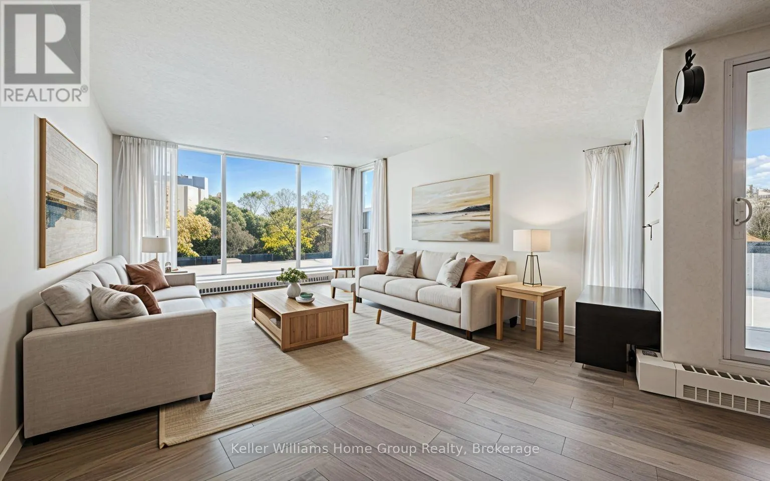 201 - 19 WOODLAWN ROAD E #201