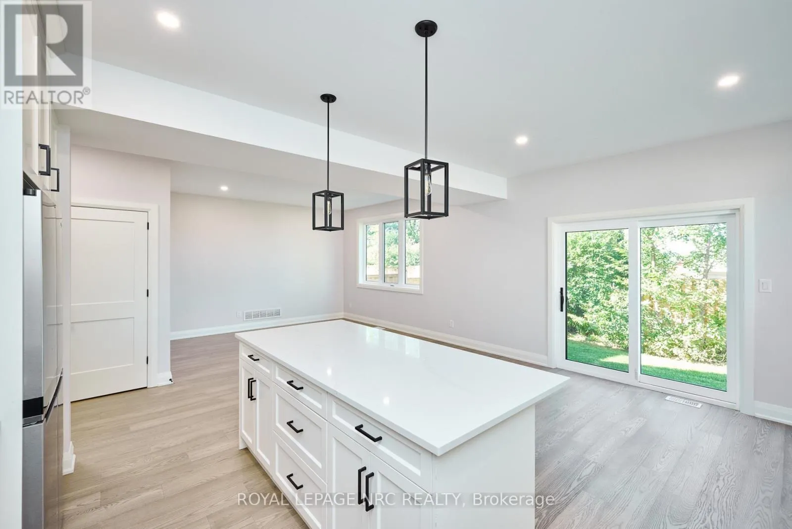 185 HODGKINS AVENUE