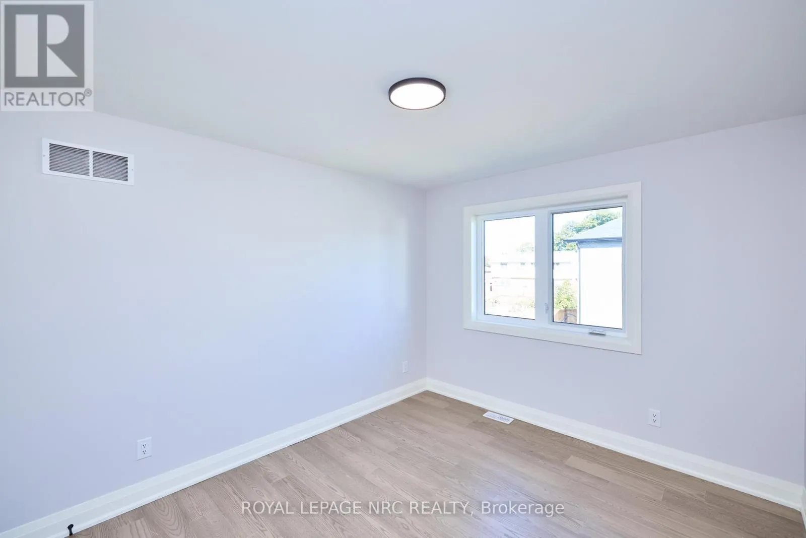 185 HODGKINS AVENUE