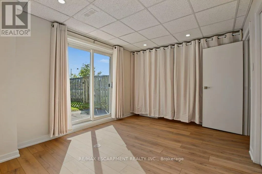 7 - 1455 GARTH STREET