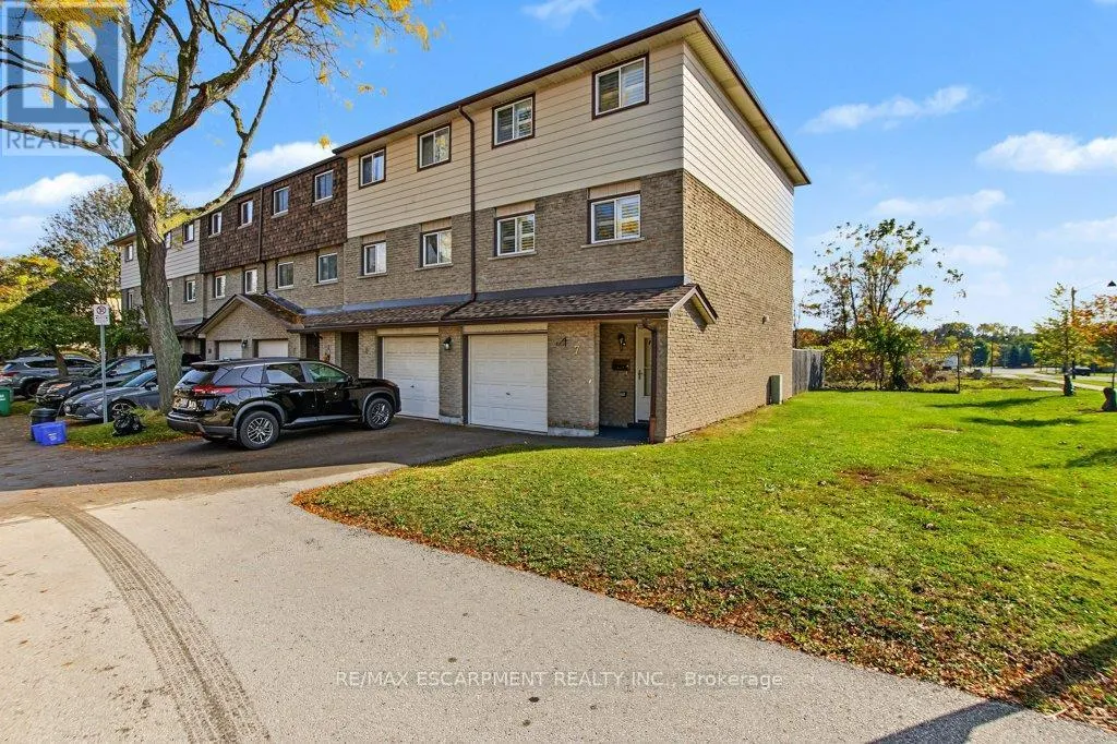 7 - 1455 GARTH STREET