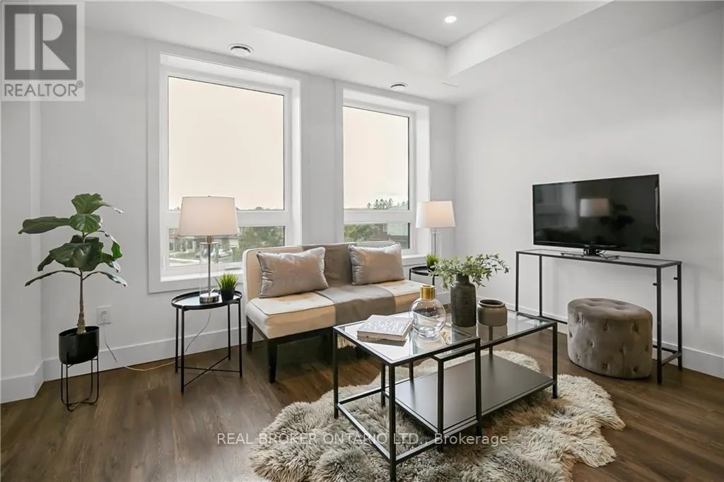 313 - 26 LOWES ROAD