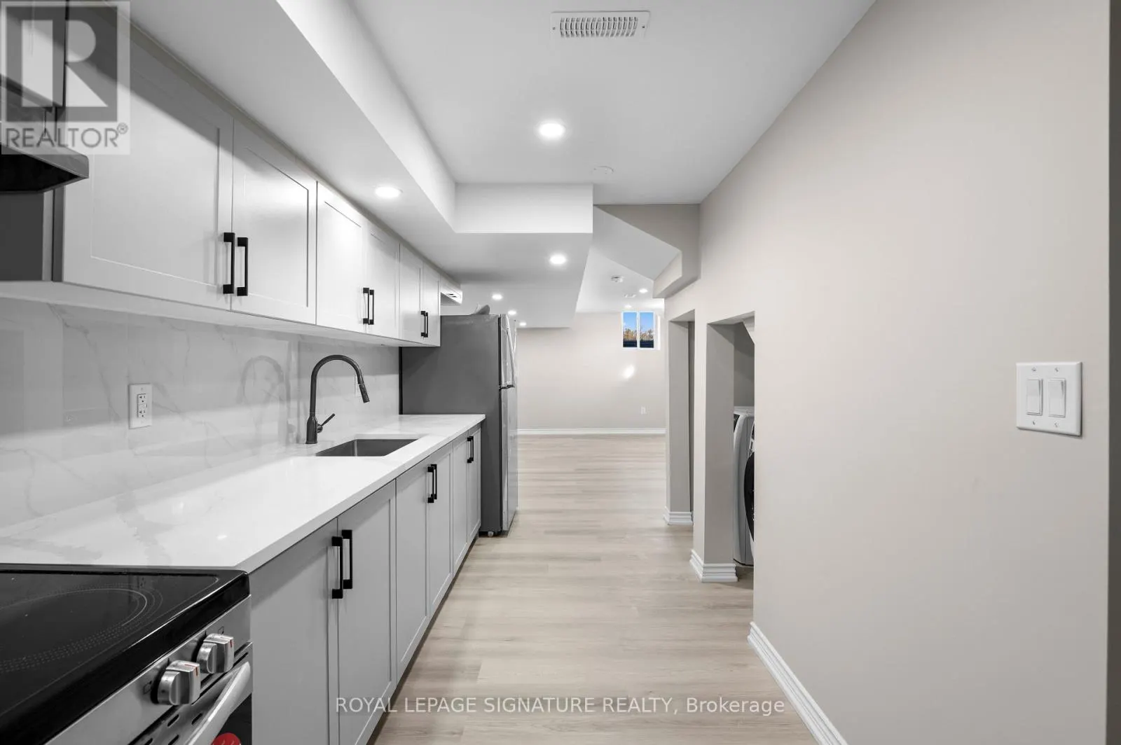(BASEMENT SUITE) - 1 AITCHISON AVENUE