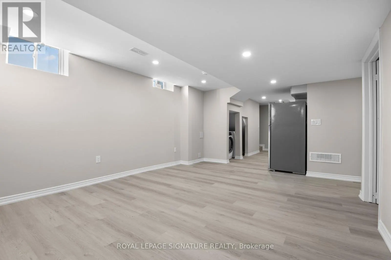 (BASEMENT SUITE) - 1 AITCHISON AVENUE