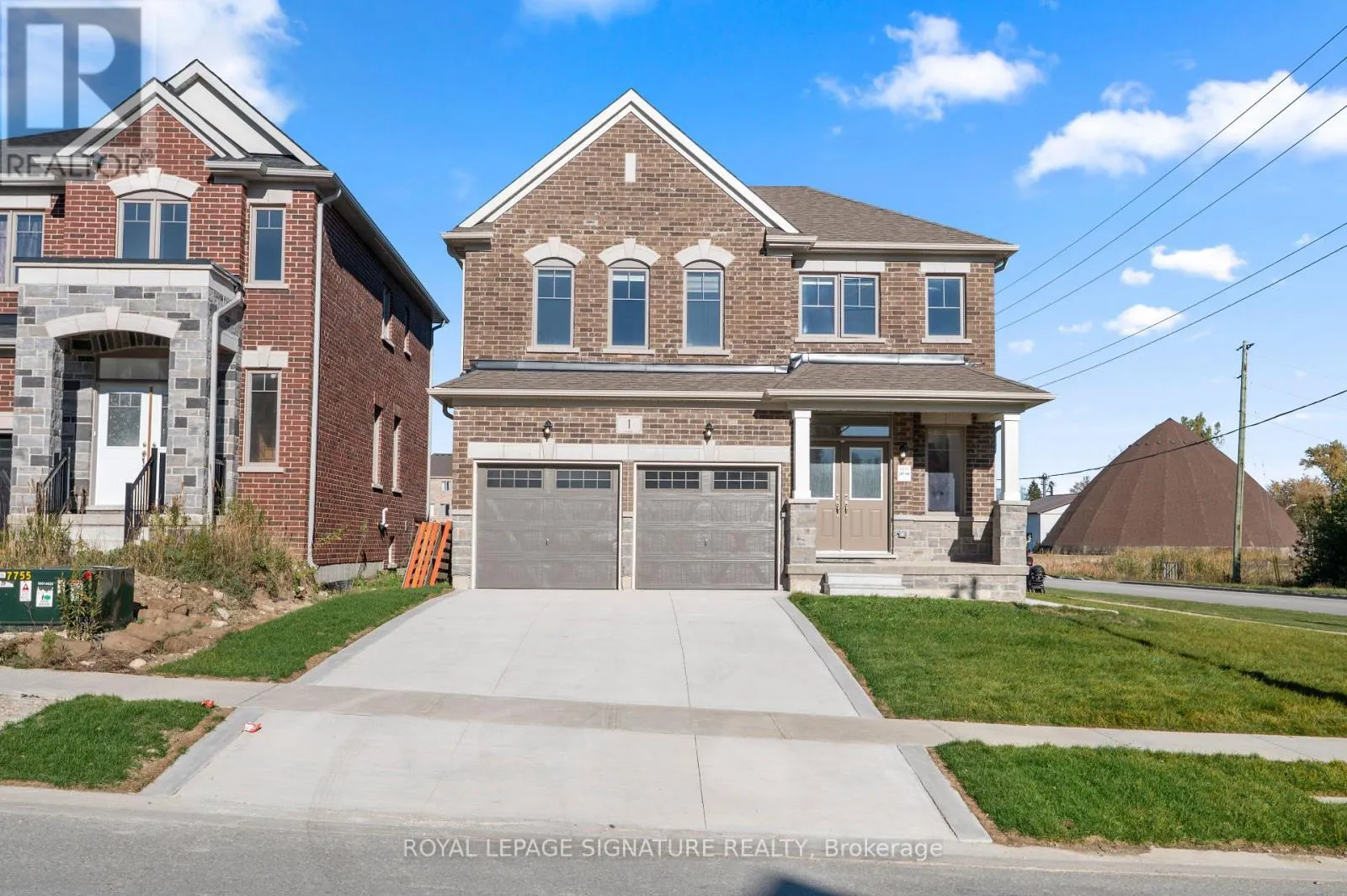 (BASEMENT SUITE) - 1 AITCHISON AVENUE
