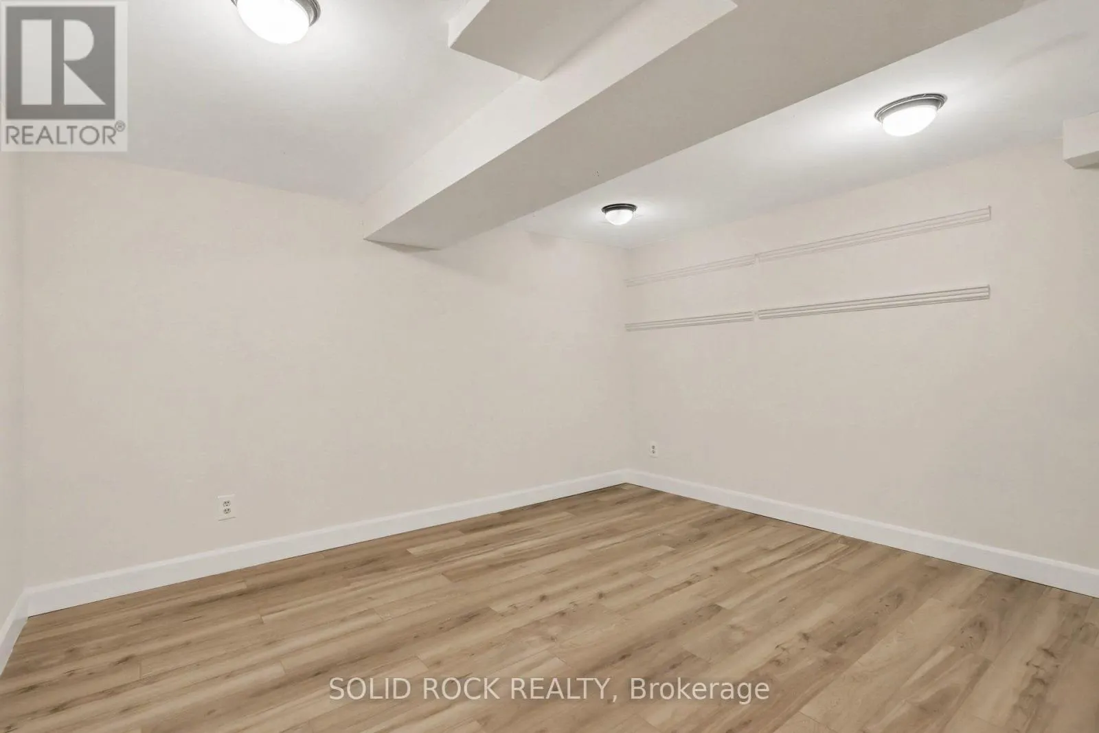 36 MEADOWBANK DRIVE