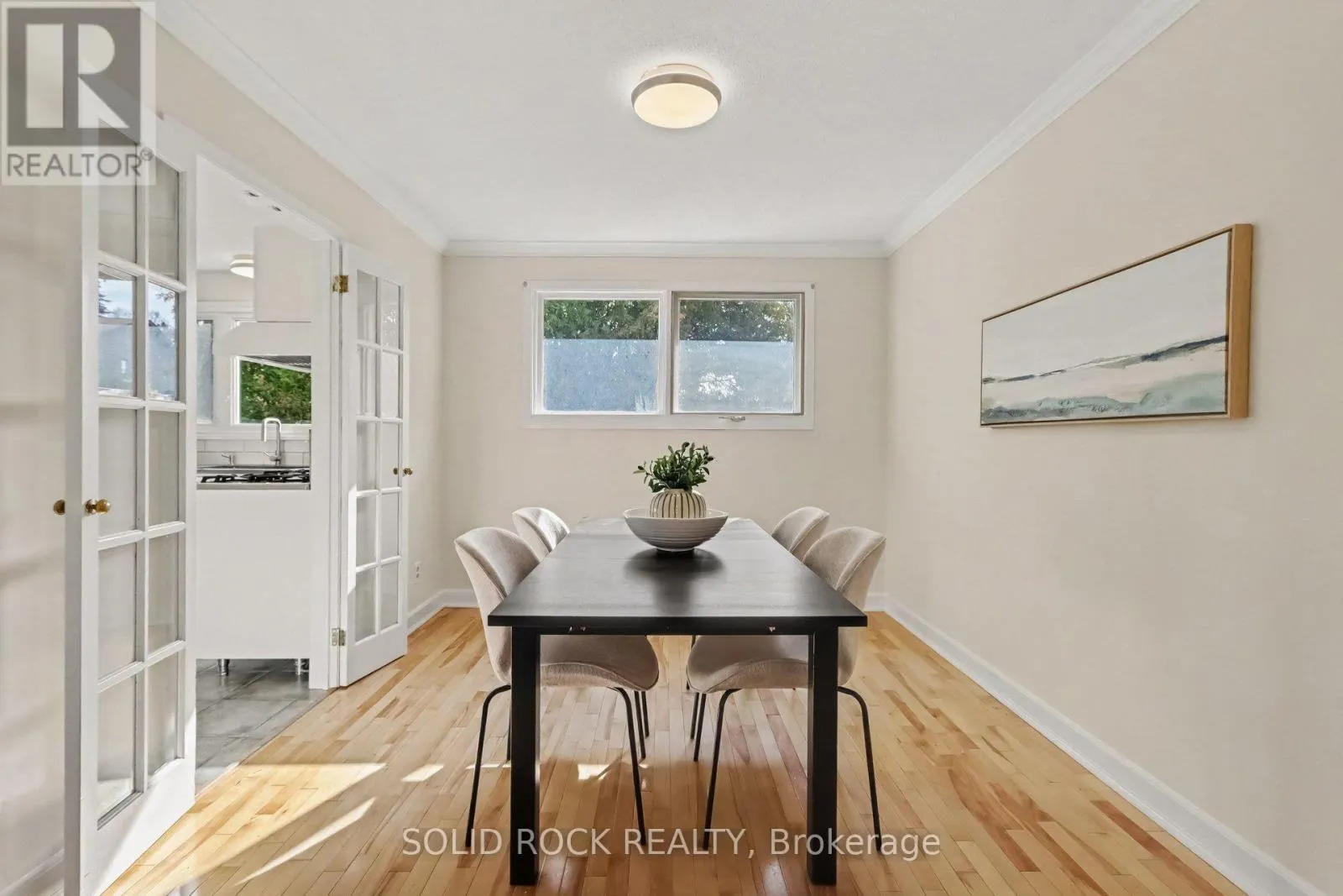 36 MEADOWBANK DRIVE