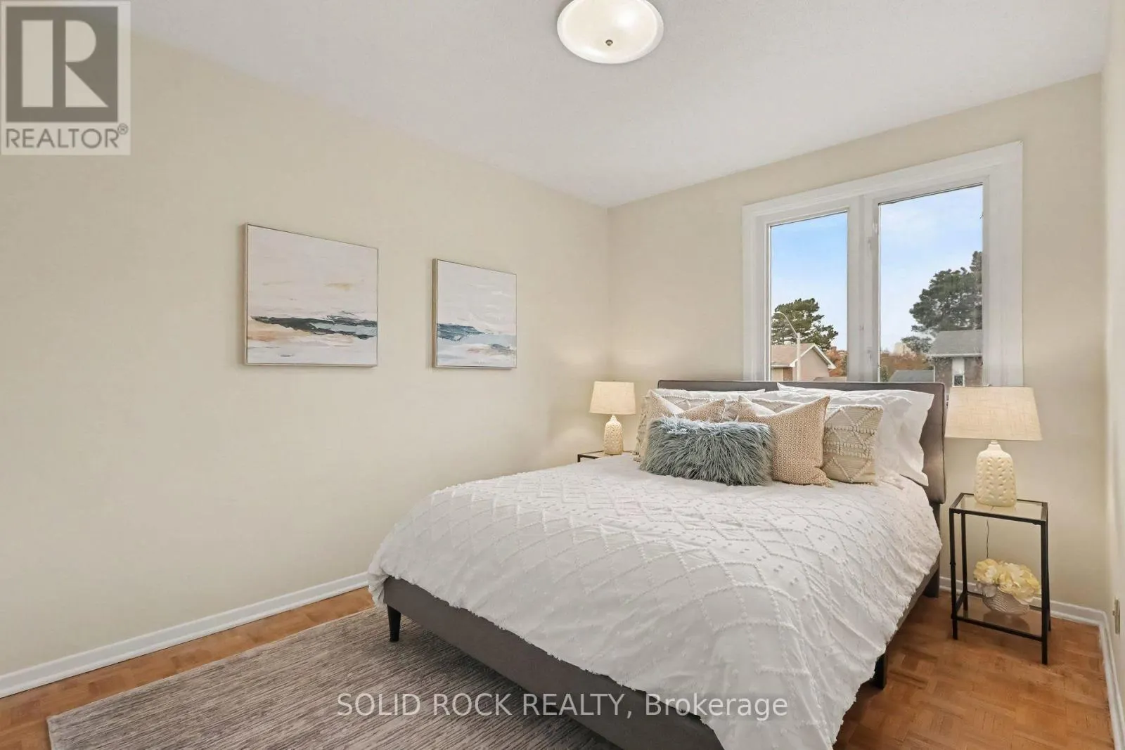 36 MEADOWBANK DRIVE