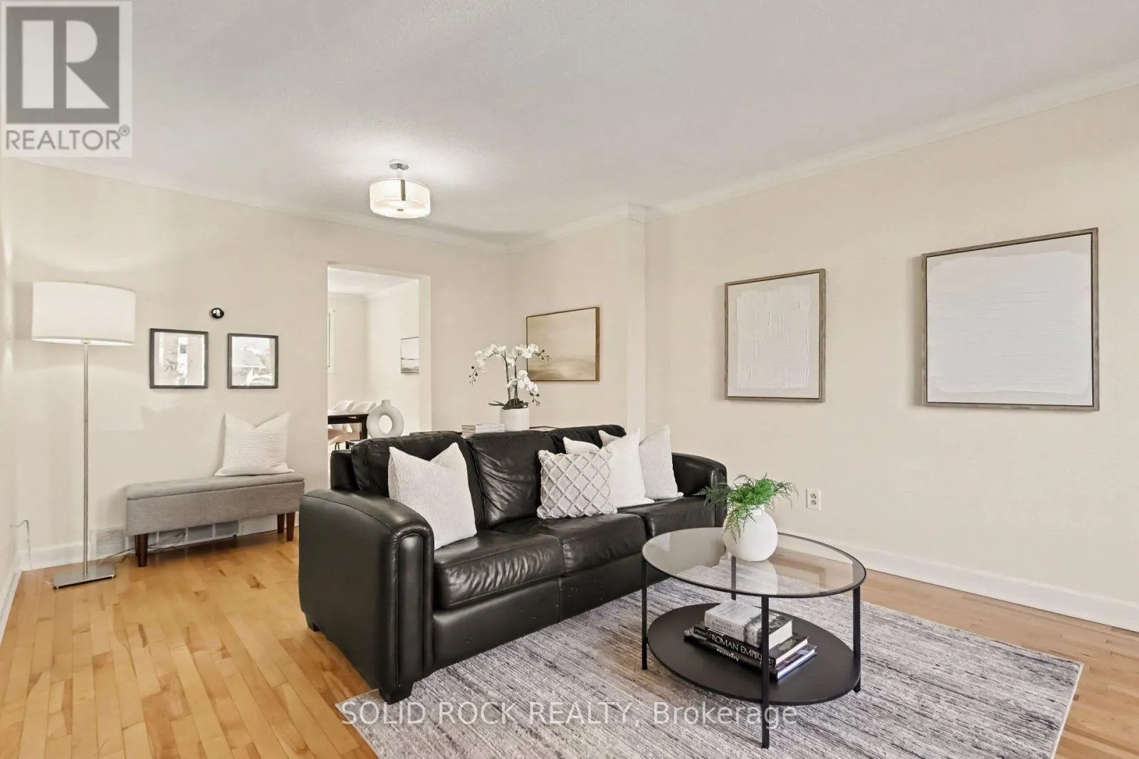 36 MEADOWBANK DRIVE