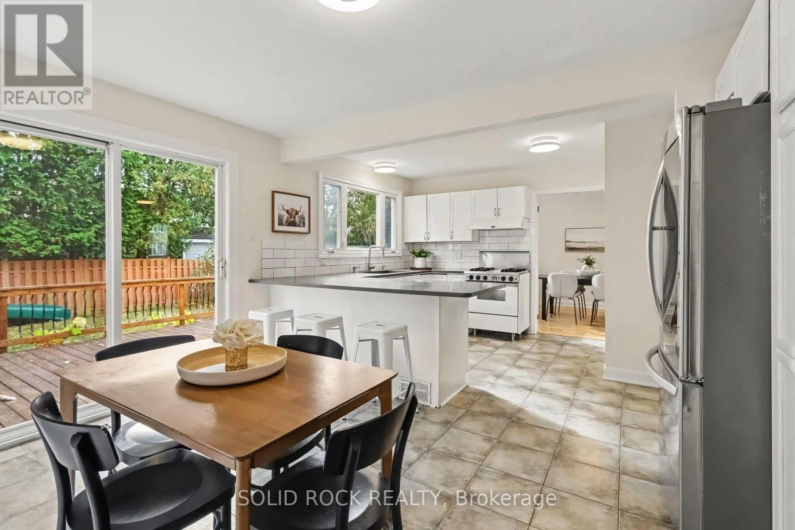 36 MEADOWBANK DRIVE