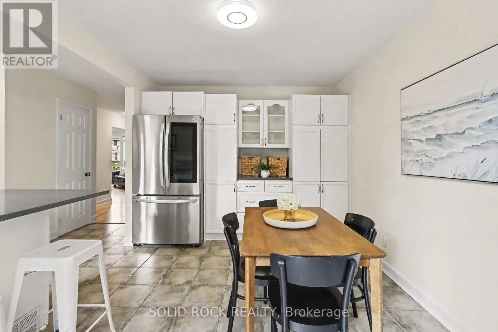 36 MEADOWBANK DRIVE