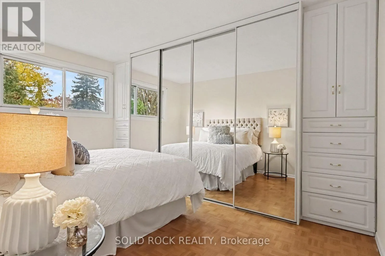 36 MEADOWBANK DRIVE