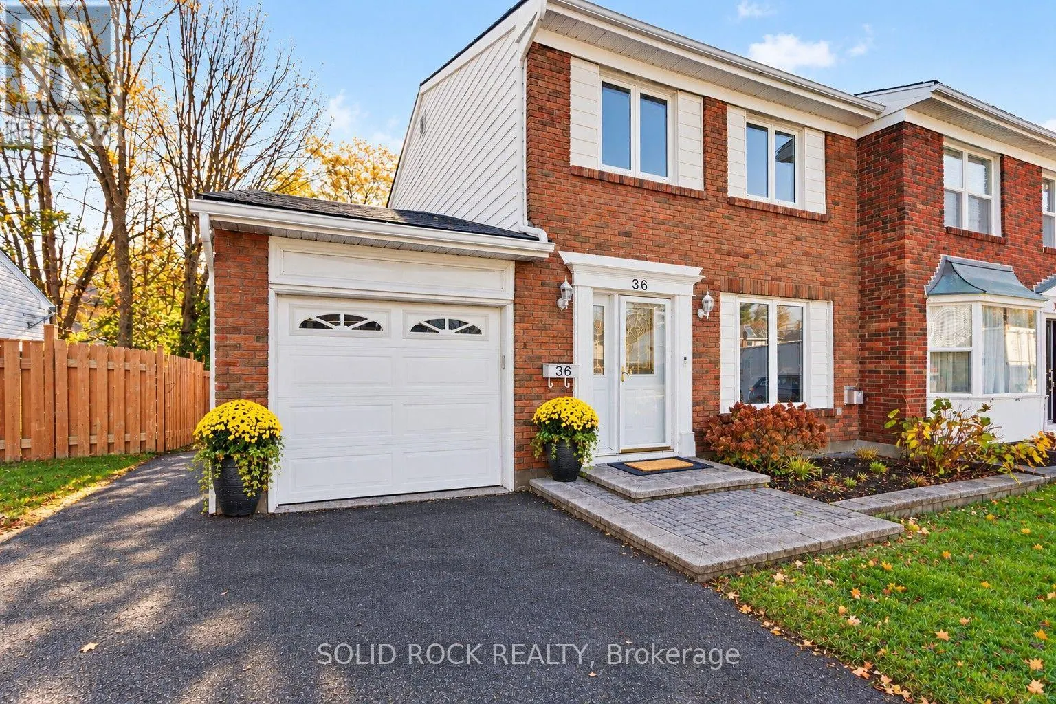 36 MEADOWBANK DRIVE