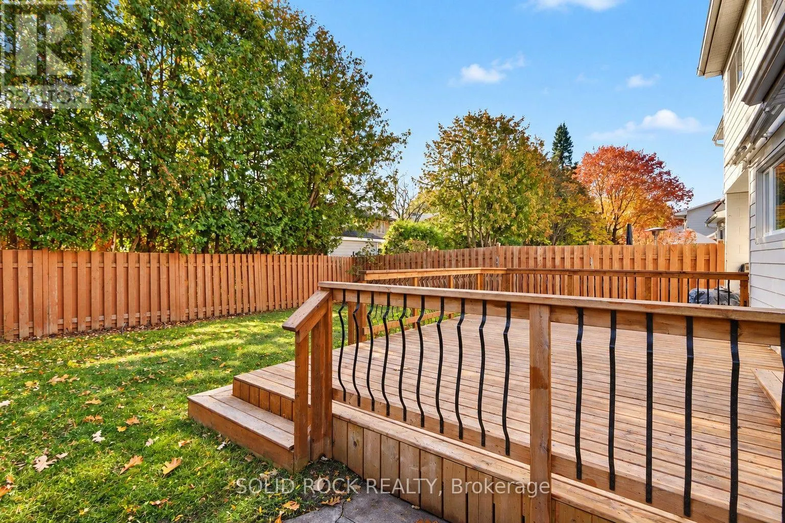 36 MEADOWBANK DRIVE