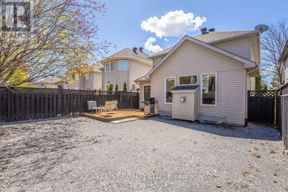 33 SPUR AVENUE