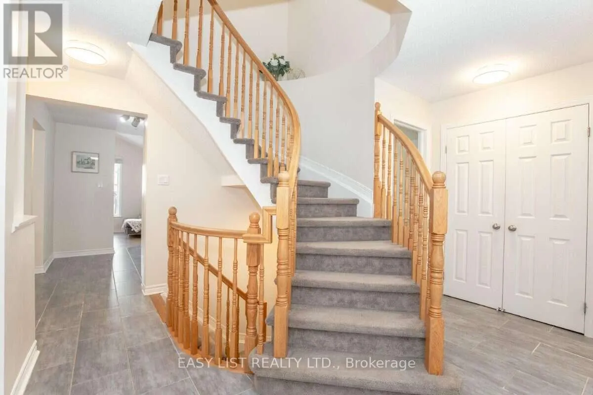 33 SPUR AVENUE