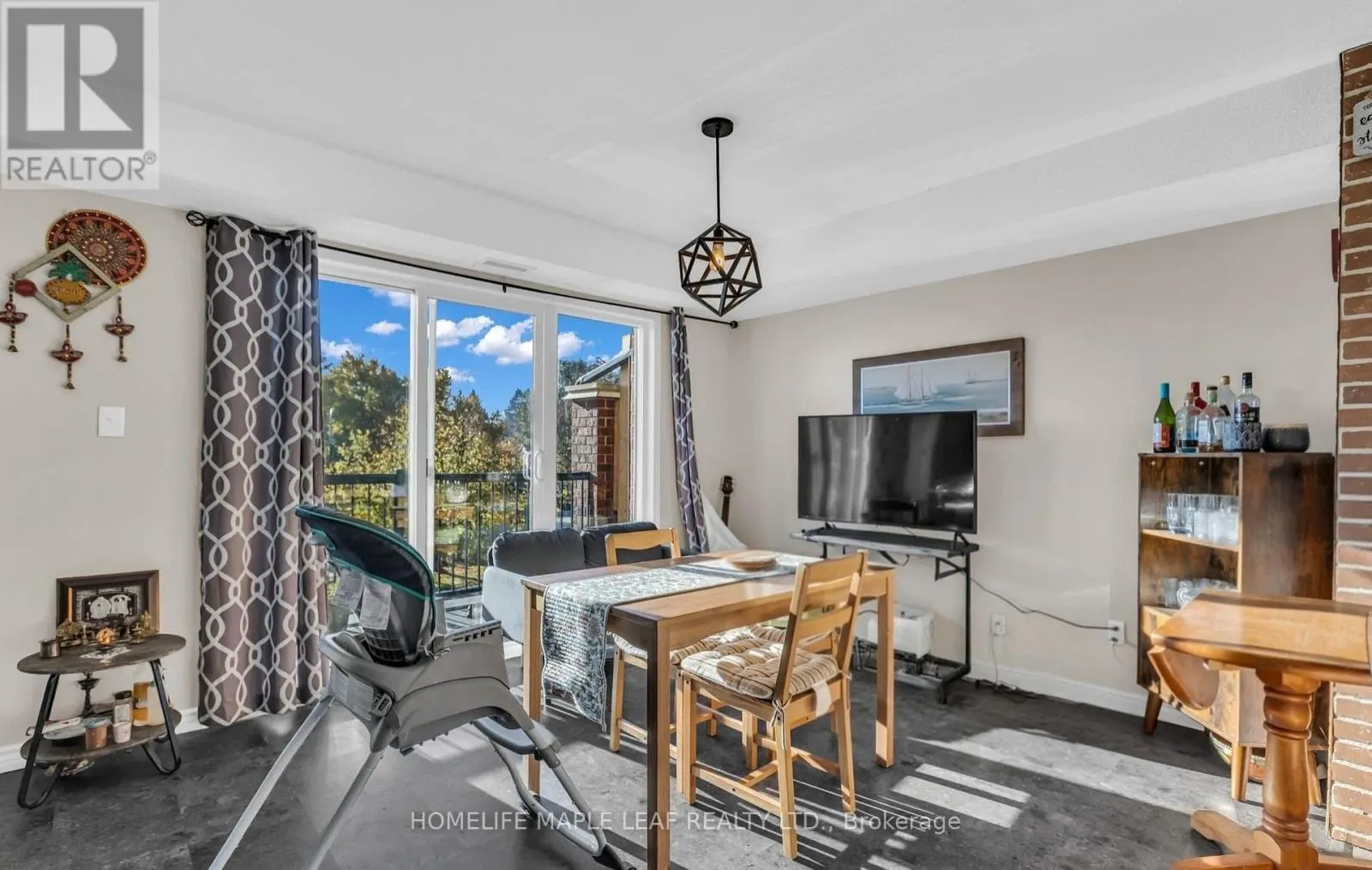 3D - 45 CEDAR HILL CRESCENT