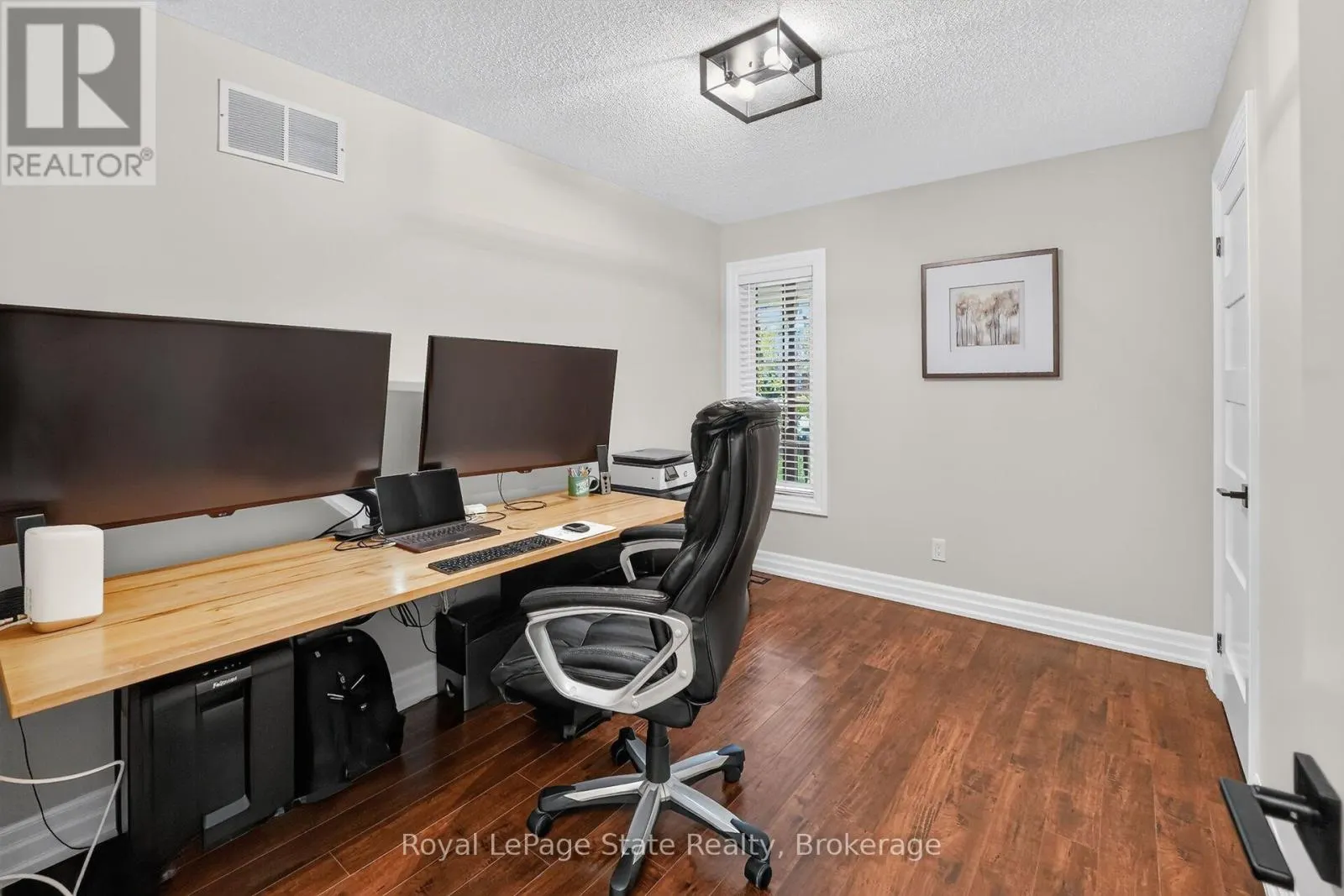 223 STAGECOACH DRIVE