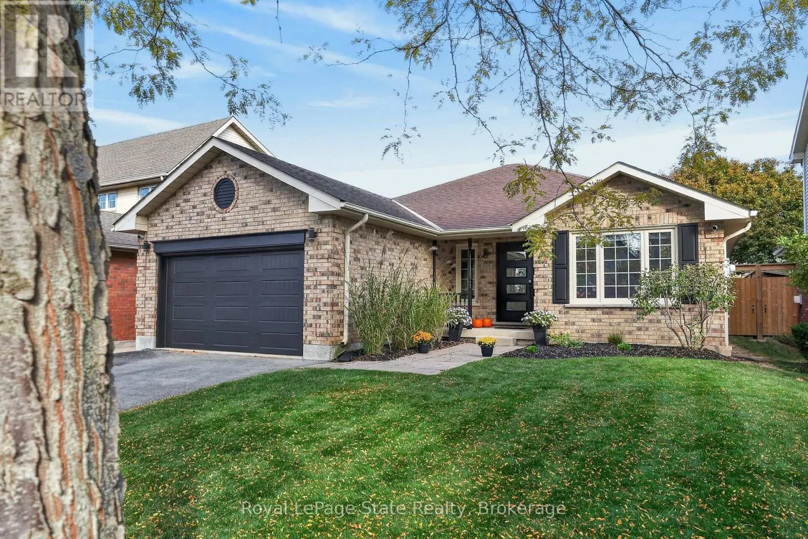 223 STAGECOACH DRIVE