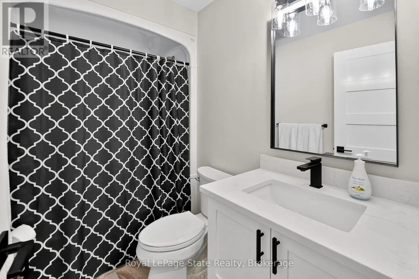 223 STAGECOACH DRIVE