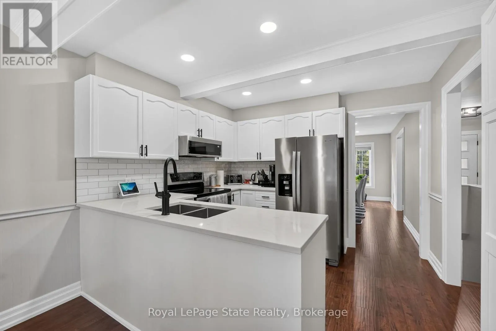 223 STAGECOACH DRIVE
