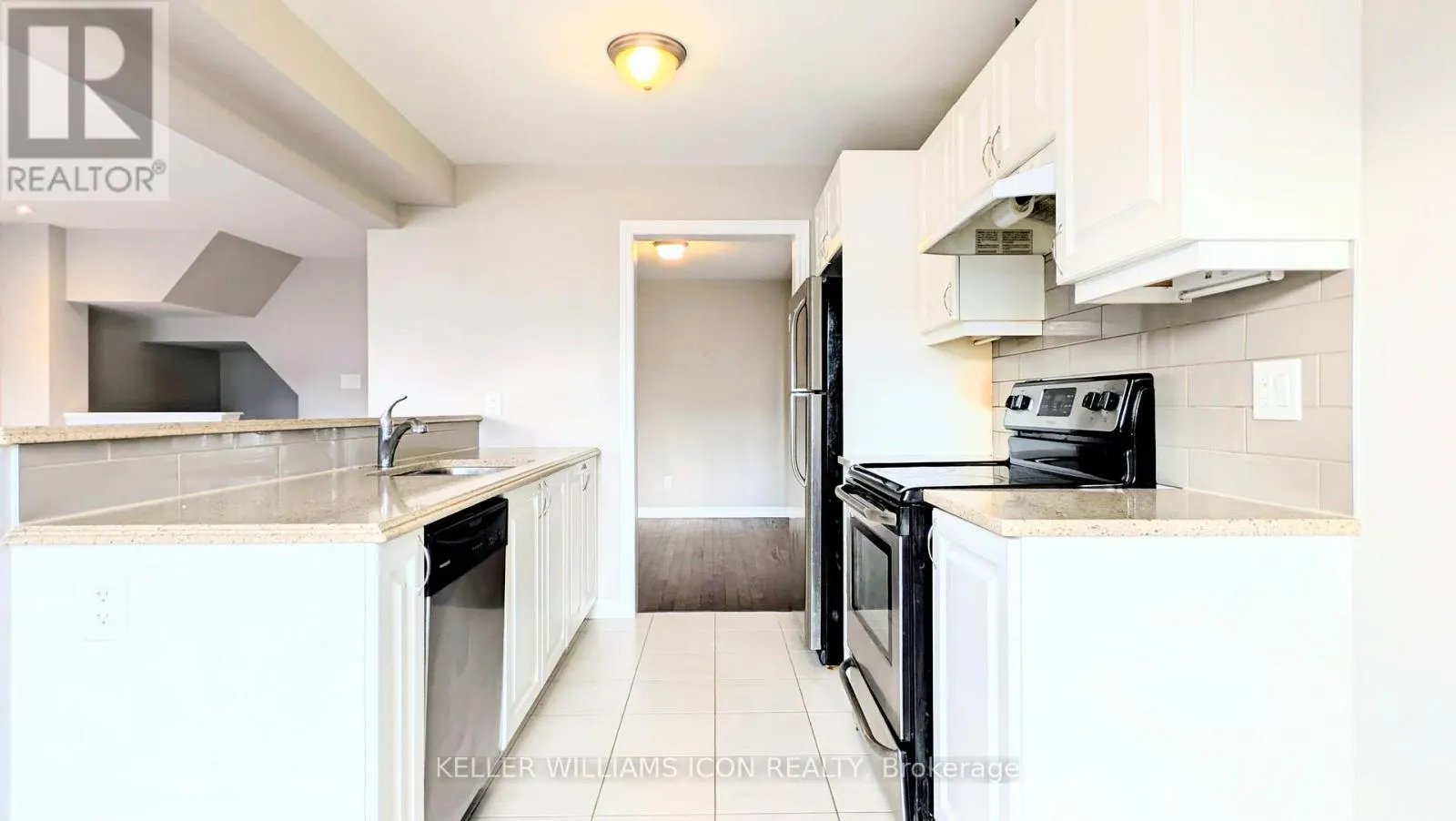 83 BUFFALOGRASS CRESCENT