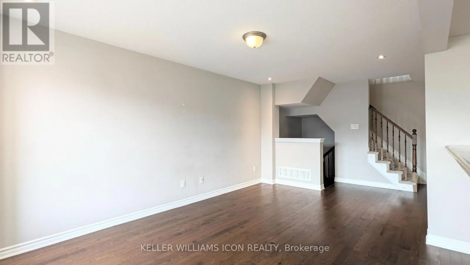83 BUFFALOGRASS CRESCENT