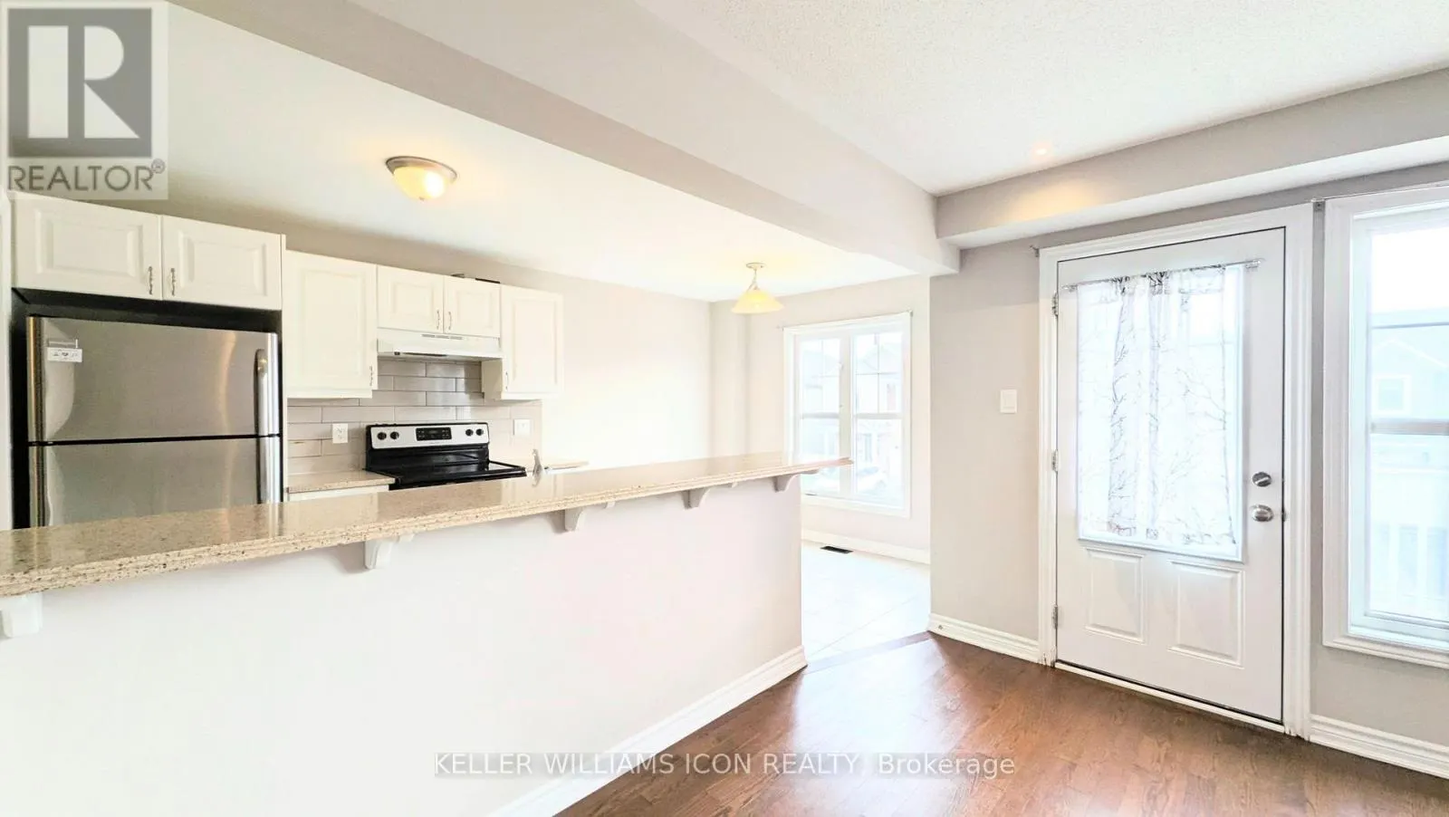 83 BUFFALOGRASS CRESCENT