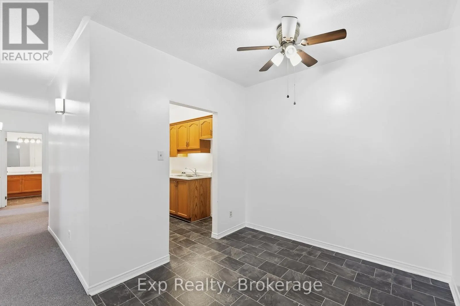 301 - 117 PRINCE EDWARD STREET #301