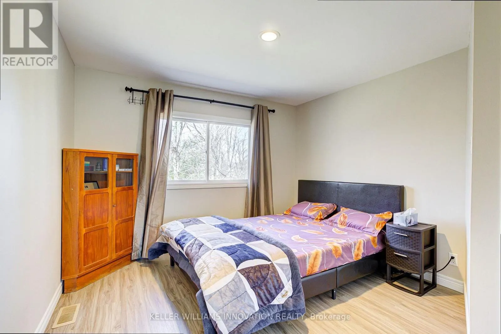22 BLACKHORNE CRESCENT