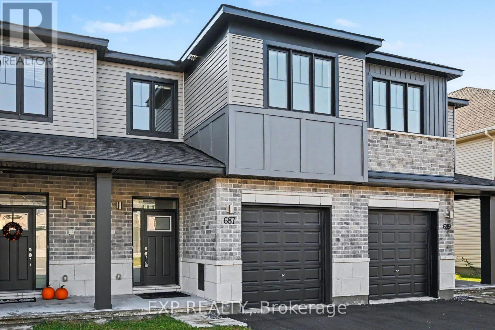 687 TALIESIN CRESCENT