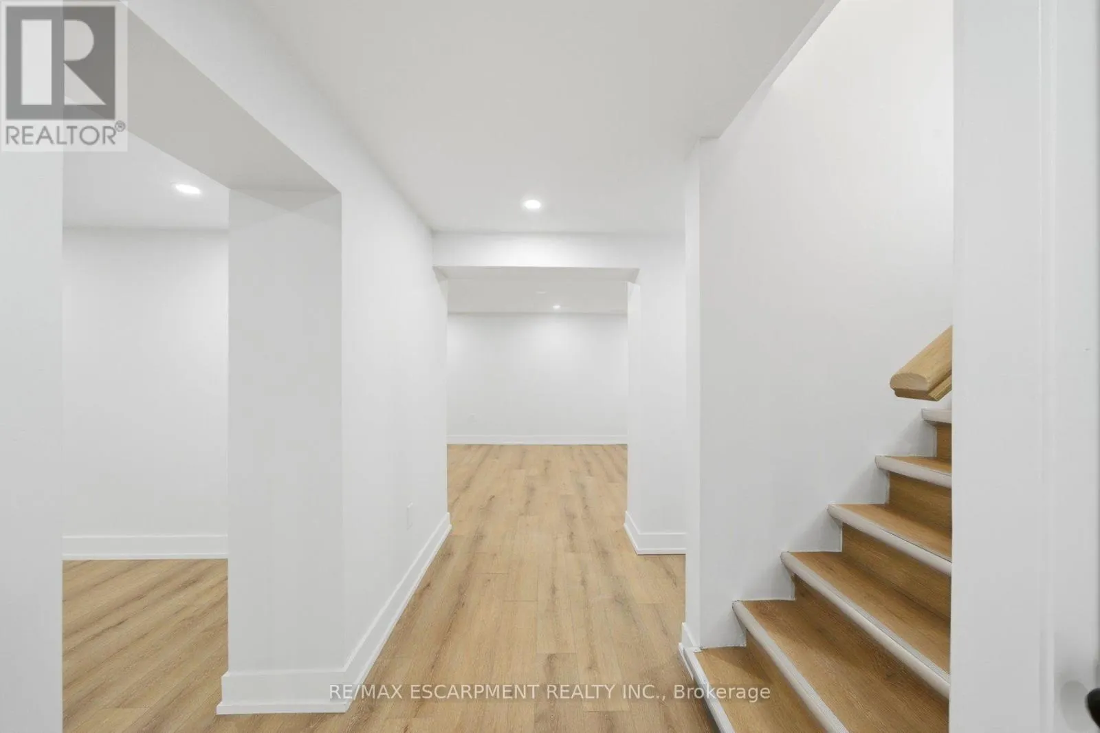 16 ELM AVENUE