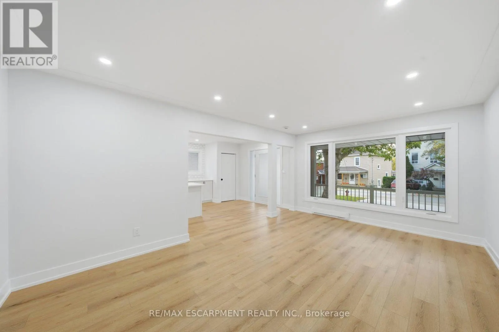 16 ELM AVENUE