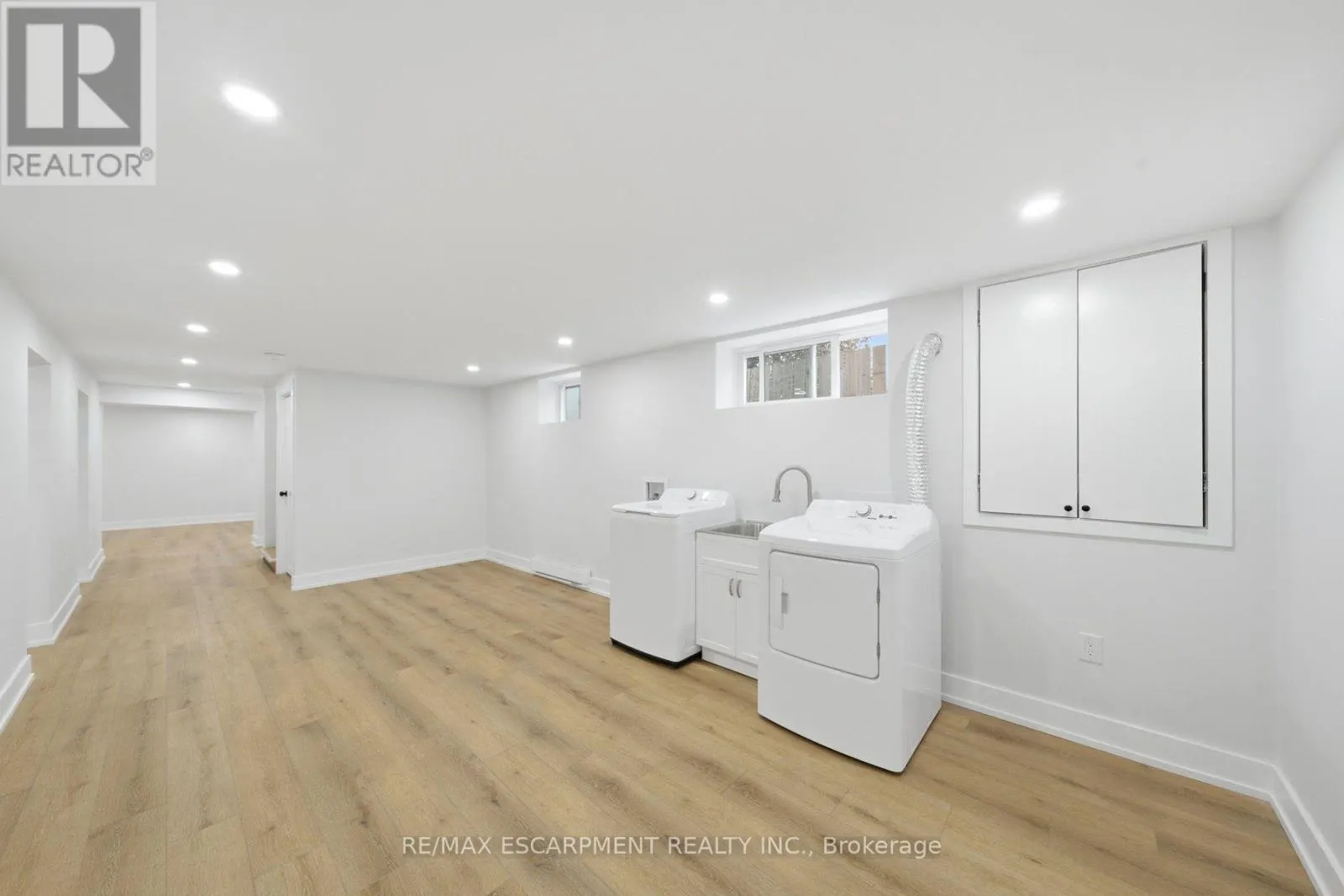 16 ELM AVENUE