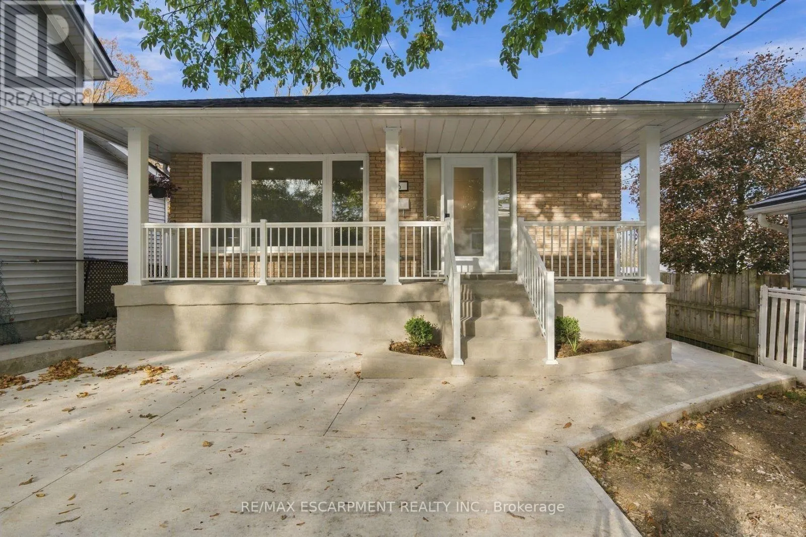 16 ELM AVENUE