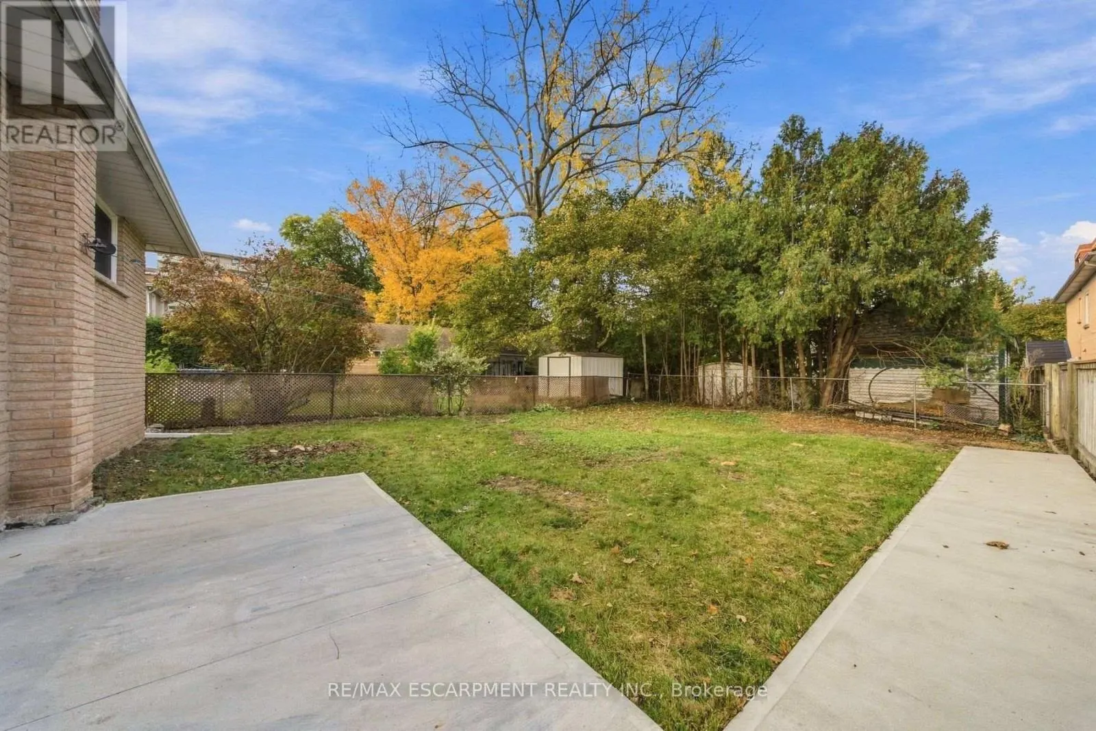 16 ELM AVENUE